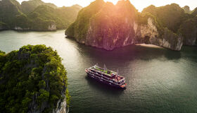 Capture the luxurious beauty of La Pandora’s cultural cruise